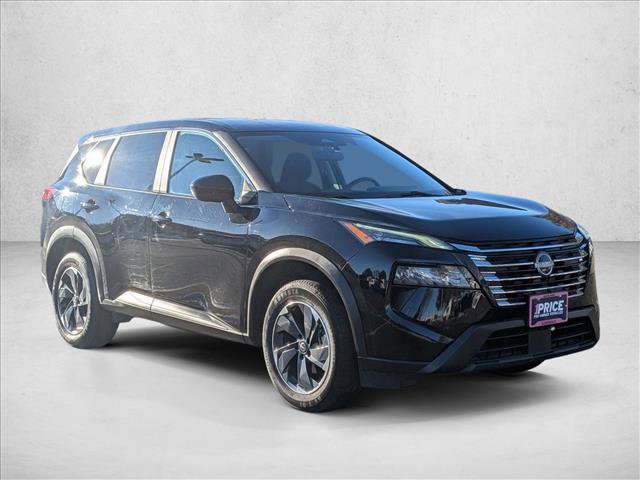 Used 2024 Nissan Rogue SV image 3