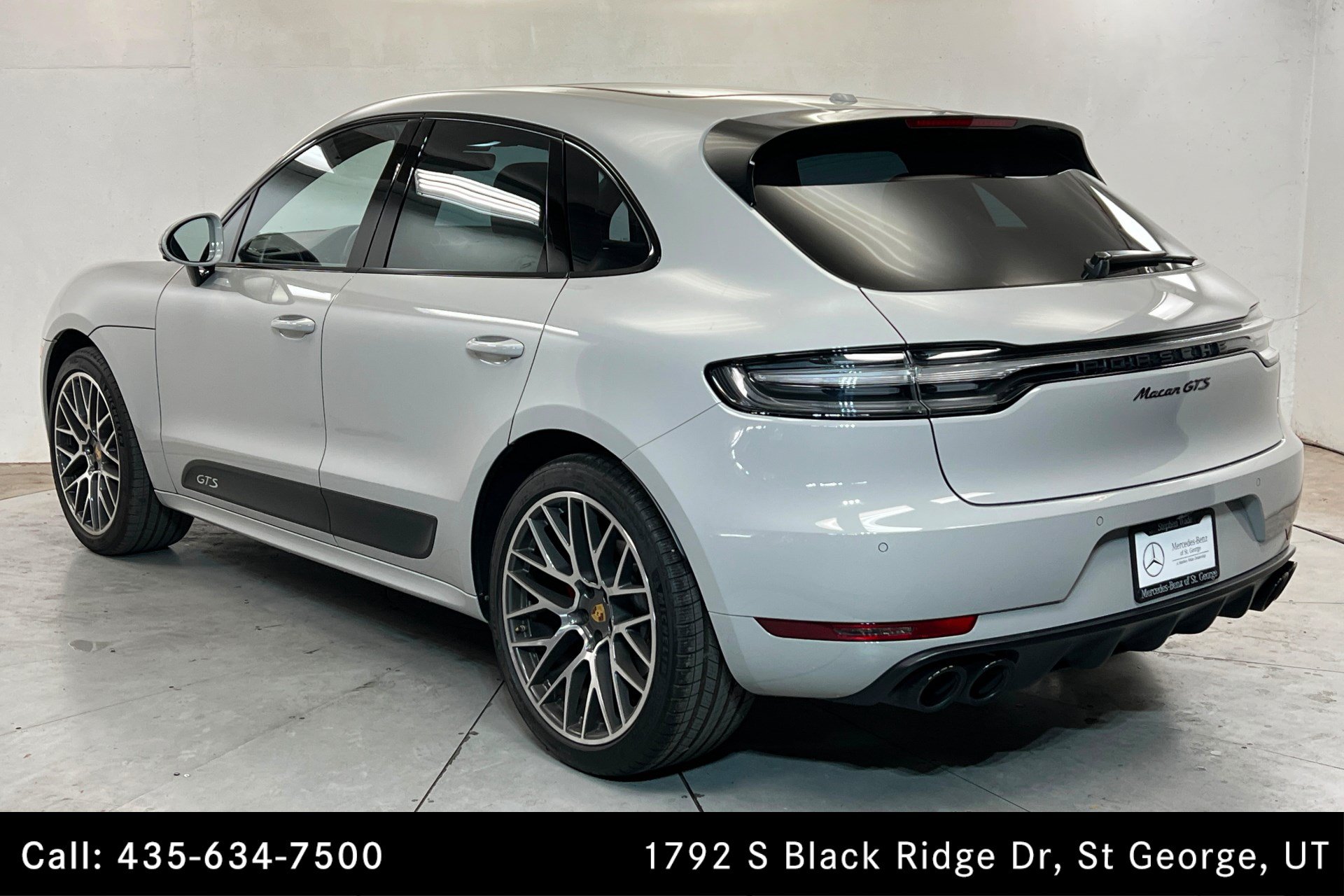 Used 2021 Porsche Macan GTS AWD/4WD image 3