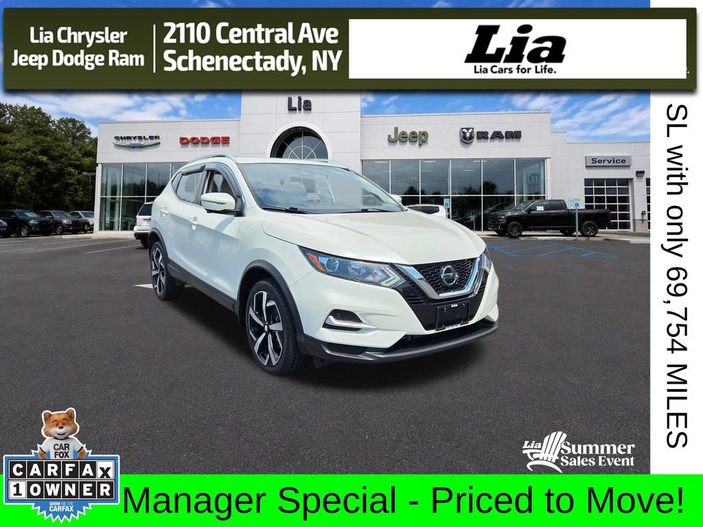 Used 2022 Nissan Rogue Sport SL AWD/4WD image 1