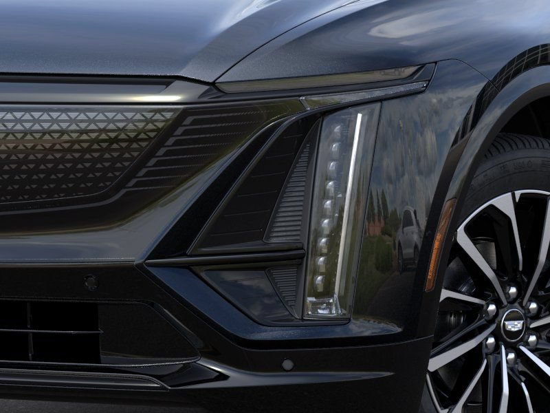 New 2026 Cadillac Lyriq Sport AWD/4WD image 10