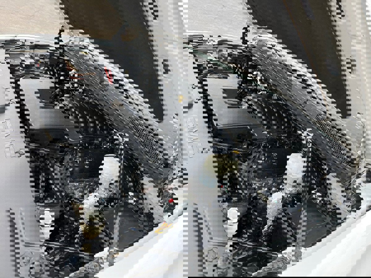 Used 2019 GMC Yukon XL SLE w/ SLE Value Package image 43