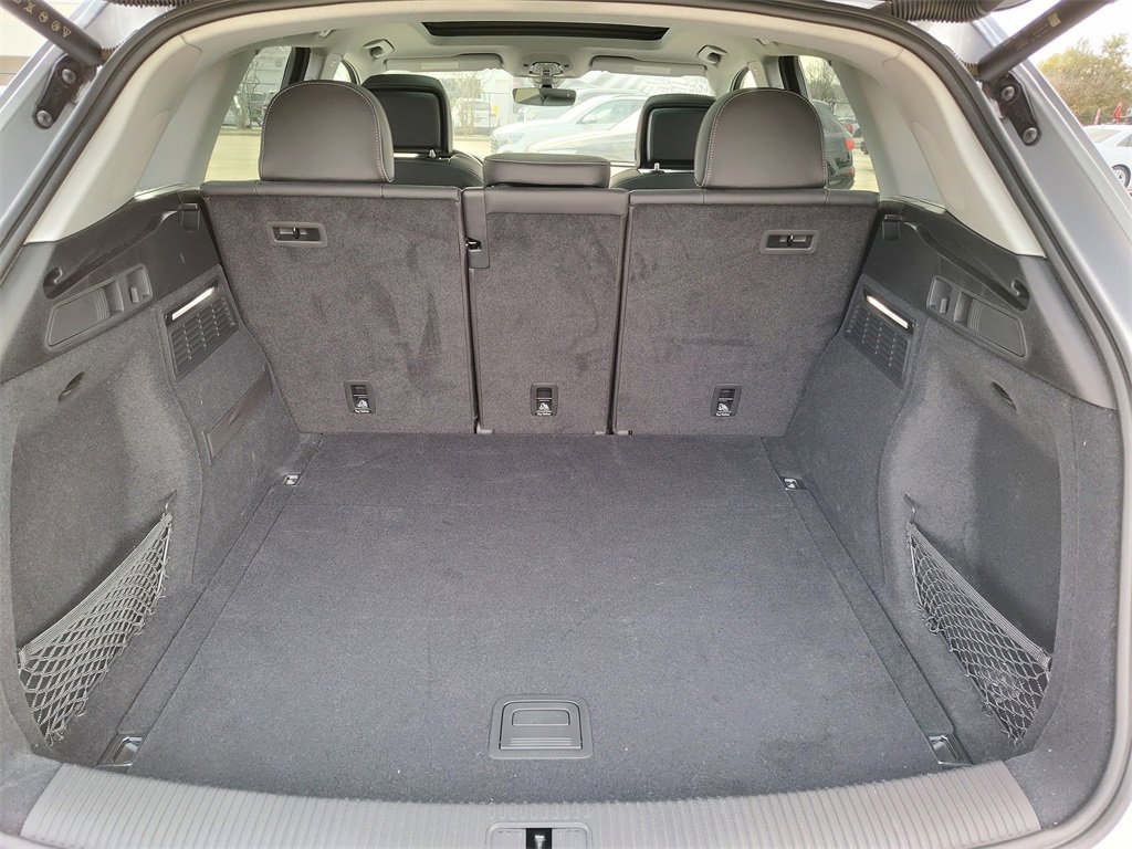 Certified 2025 Audi Q5 2.0T Premium Plus w/ Premium Plus Package image 9