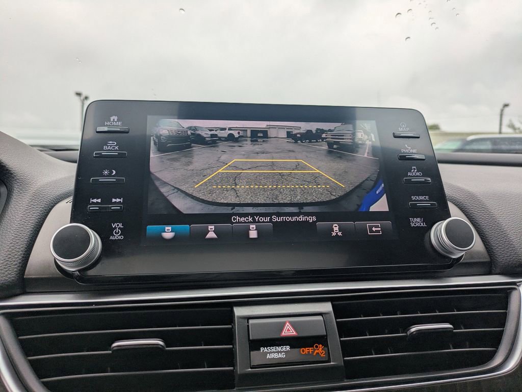 Used 2018 Honda Accord Touring image 20