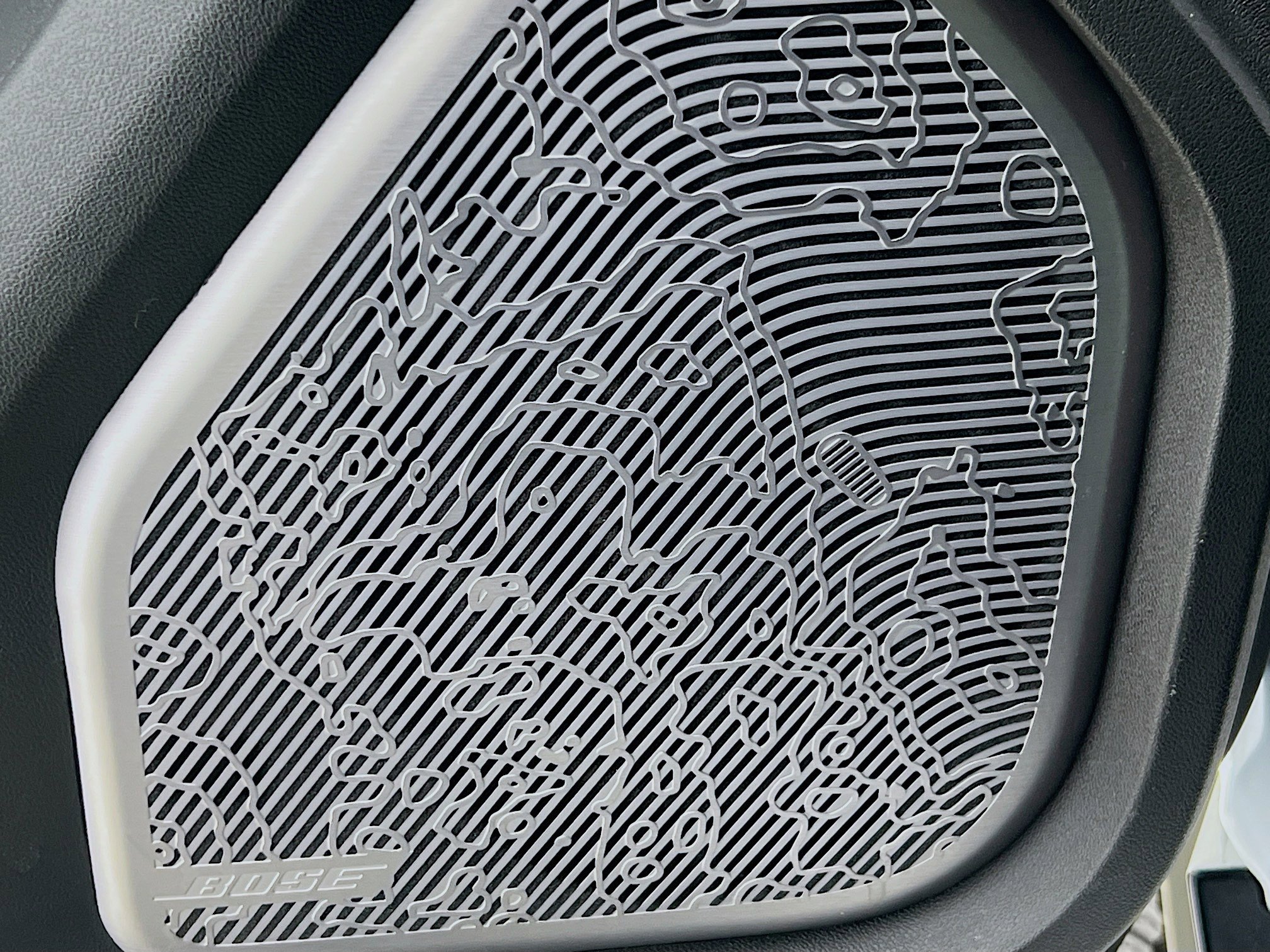 Used 2024 GMC Hummer EV 2X w/ LPO, Illumination Package image 19