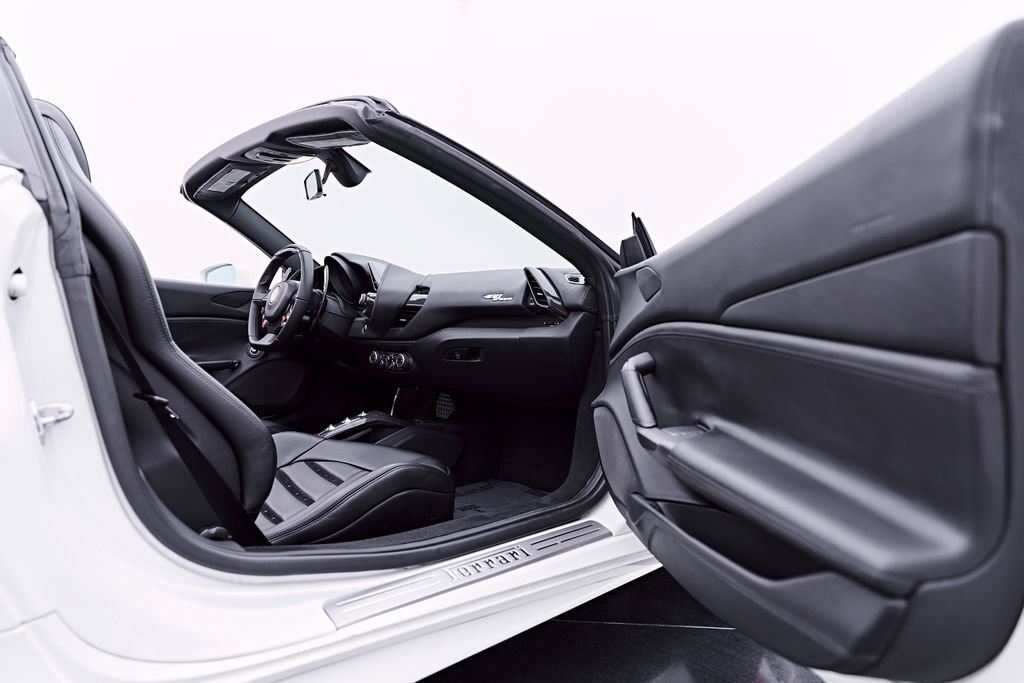 Used 2019 Ferrari 488 Spider RWD image 46