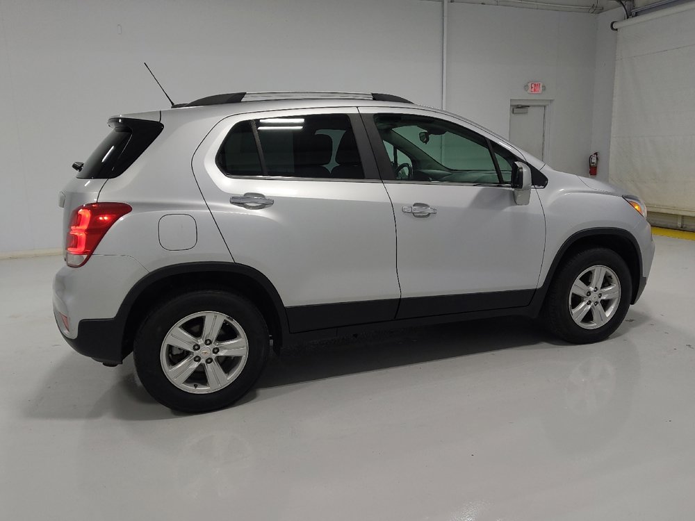 Used 2019 Chevrolet Trax LT w/ LT Convenience Package image 10