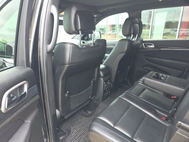 Used 2018 Jeep Grand Cherokee Overland w/ Trailer Tow Group IV image 9