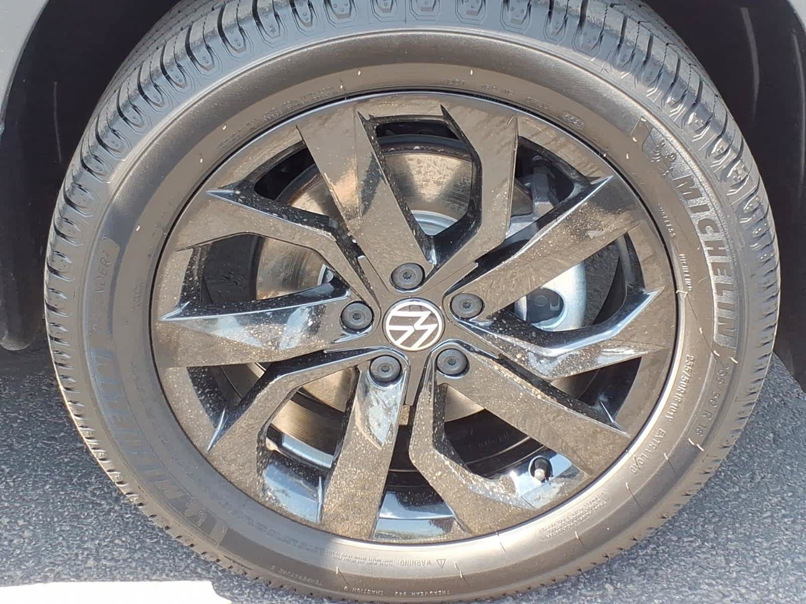Used 2022 Volkswagen Taos SE AWD/4WD image 9