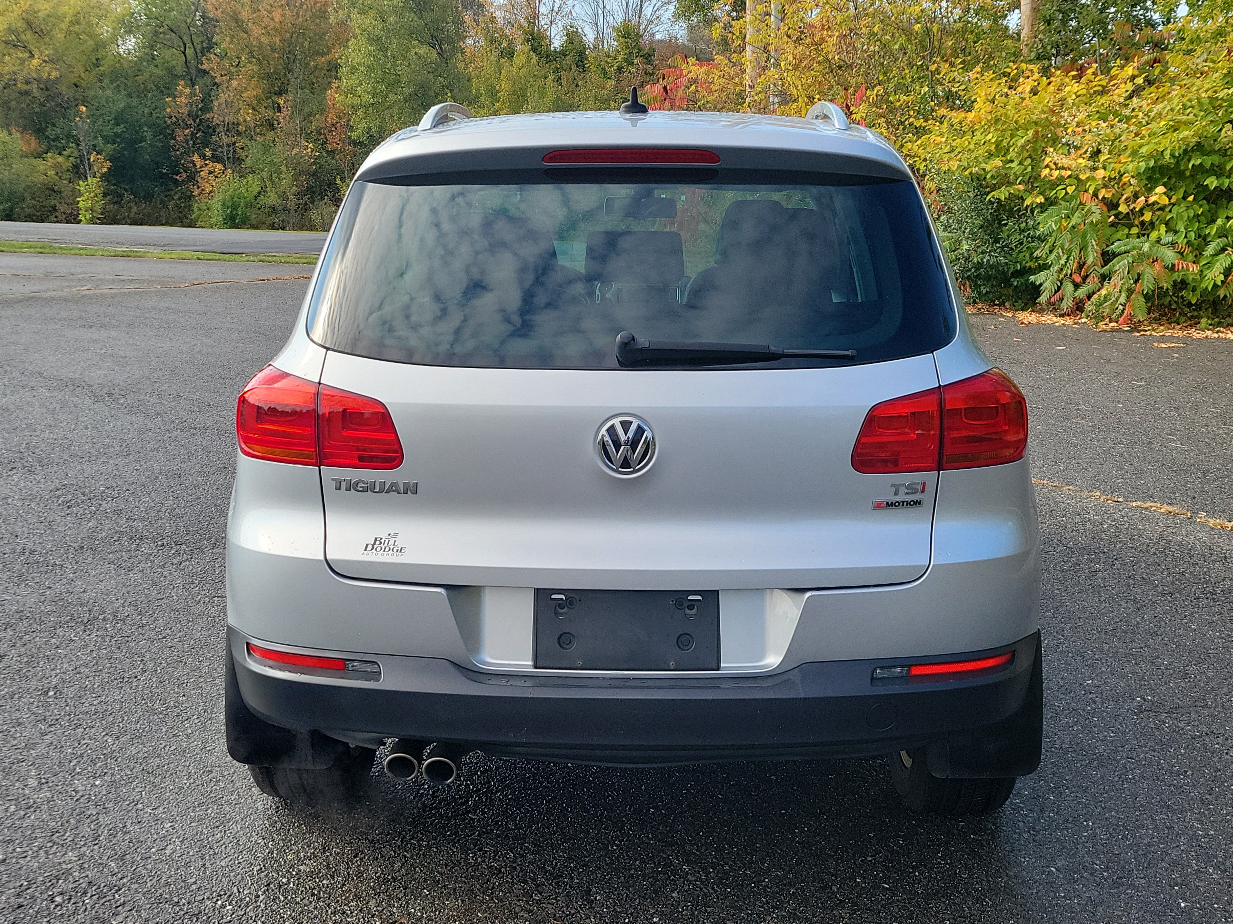 Used 2017 Volkswagen Tiguan Wolfsburg Edition AWD/4WD image 6