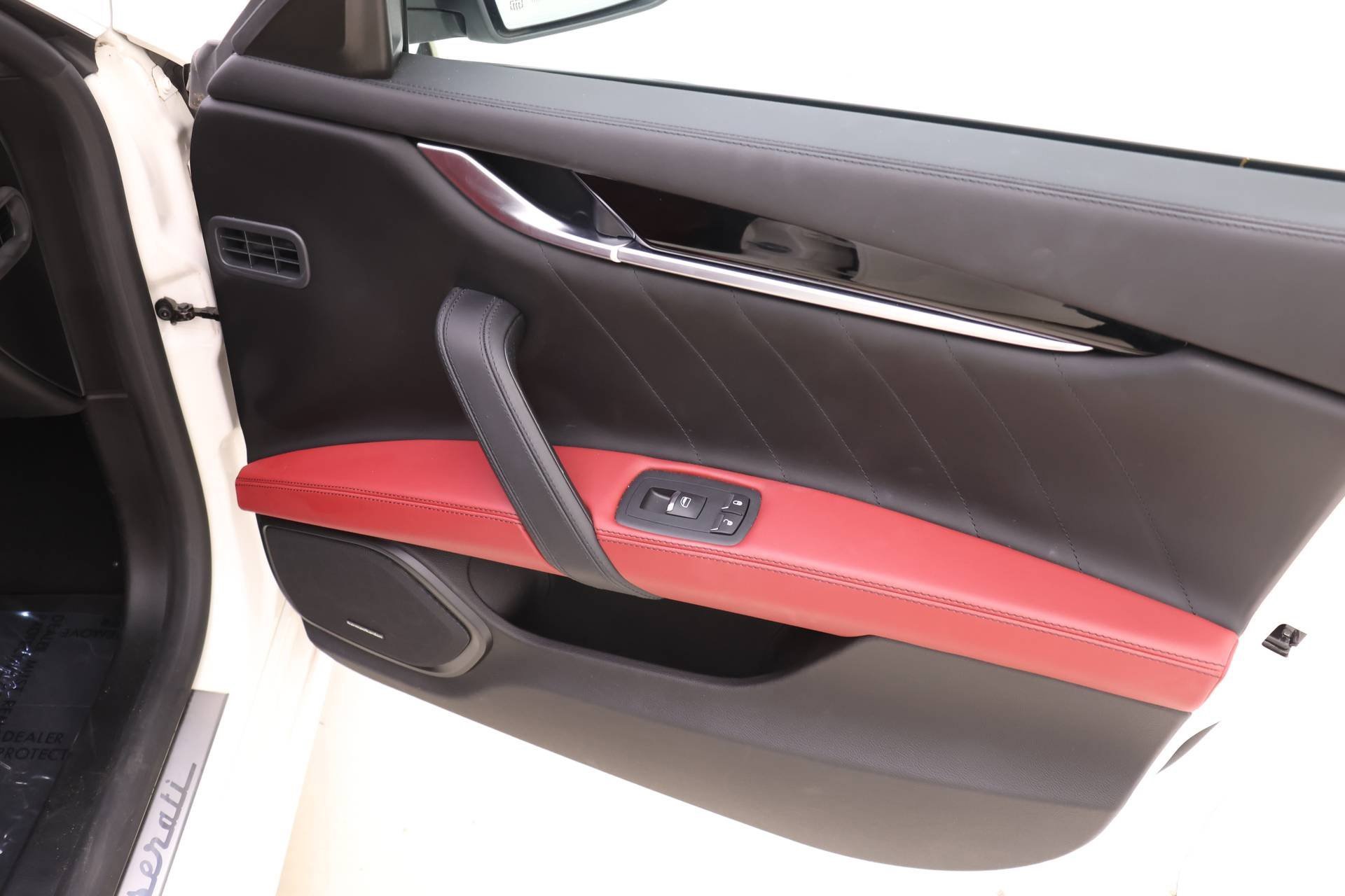 Used 2022 Maserati Ghibli Modena Q4 image 22