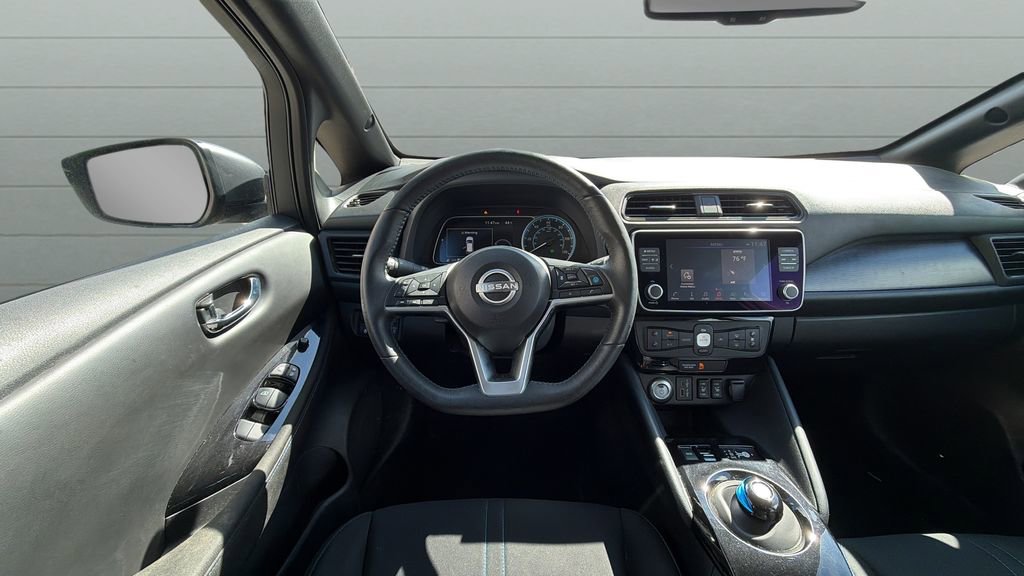 Used 2025 Nissan Leaf SV Plus image 11