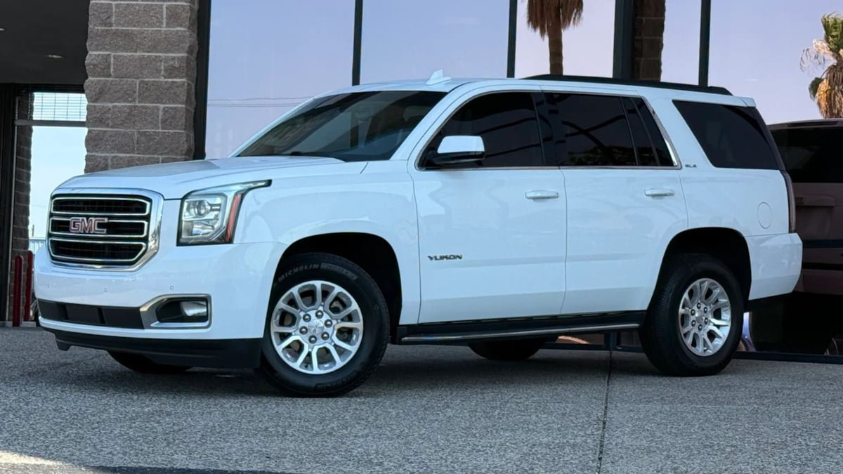 Used 2018 GMC Yukon SLE w/ Convenience Package RWD image 3
