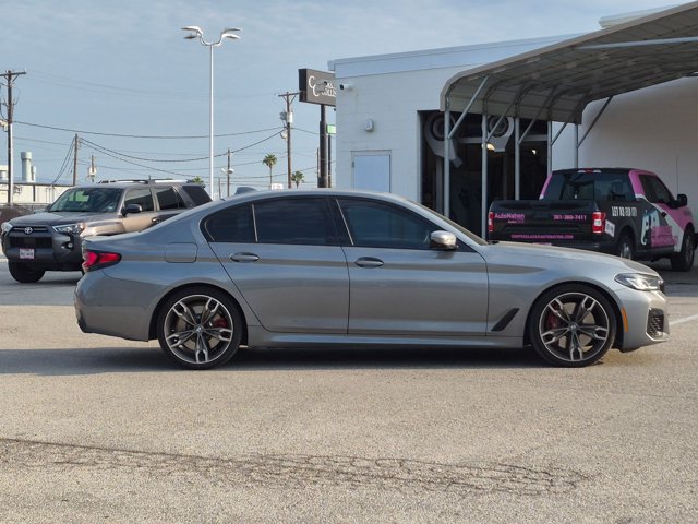 Used 2023 BMW M550i xDrive w/ Executive Package AWD/4WD image 4