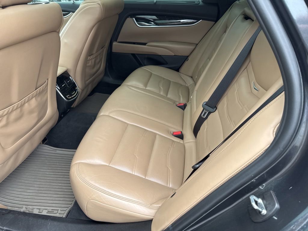 Used 2018 Cadillac XTS Platinum AWD/4WD image 18