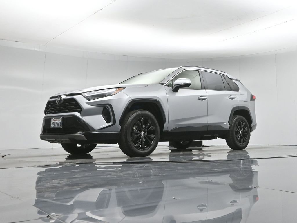 Used 2025 Toyota RAV4 SE AWD/4WD image 47