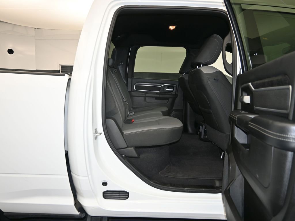 Used 2024 RAM 2500 Big Horn AWD/4WD image 24