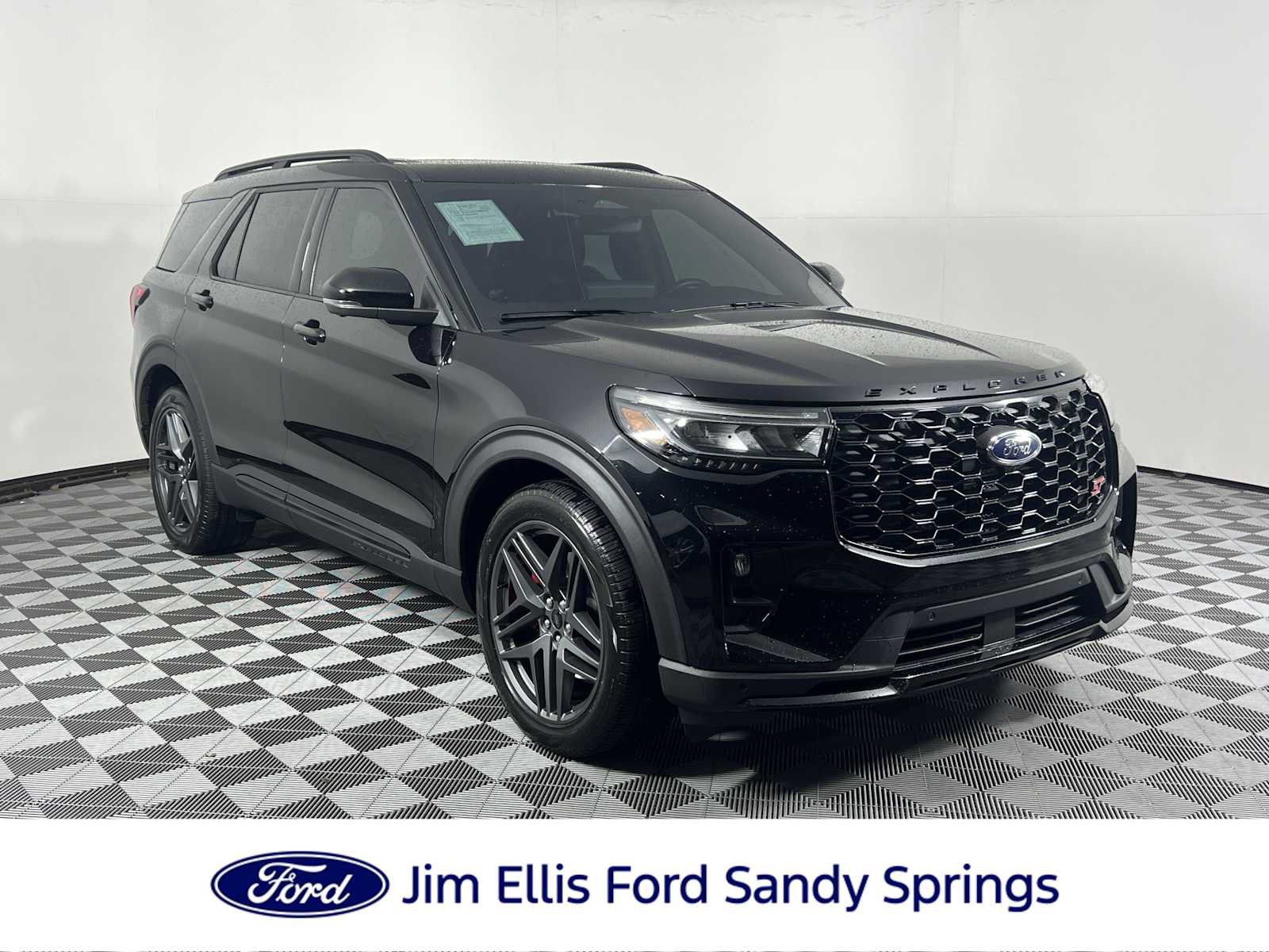 Used 2025 Ford Explorer ST AWD/4WD image 1