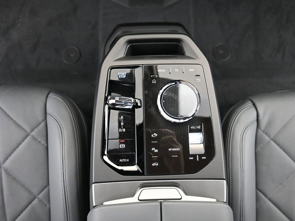 New 2026 BMW iX xDrive60 w/ M Sport Package image 16