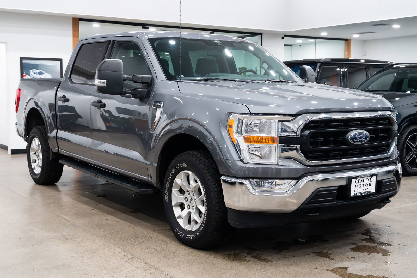 Used 2022 Ford F150 XLT w/ Equipment Group 301A Mid AWD/4WD image 3