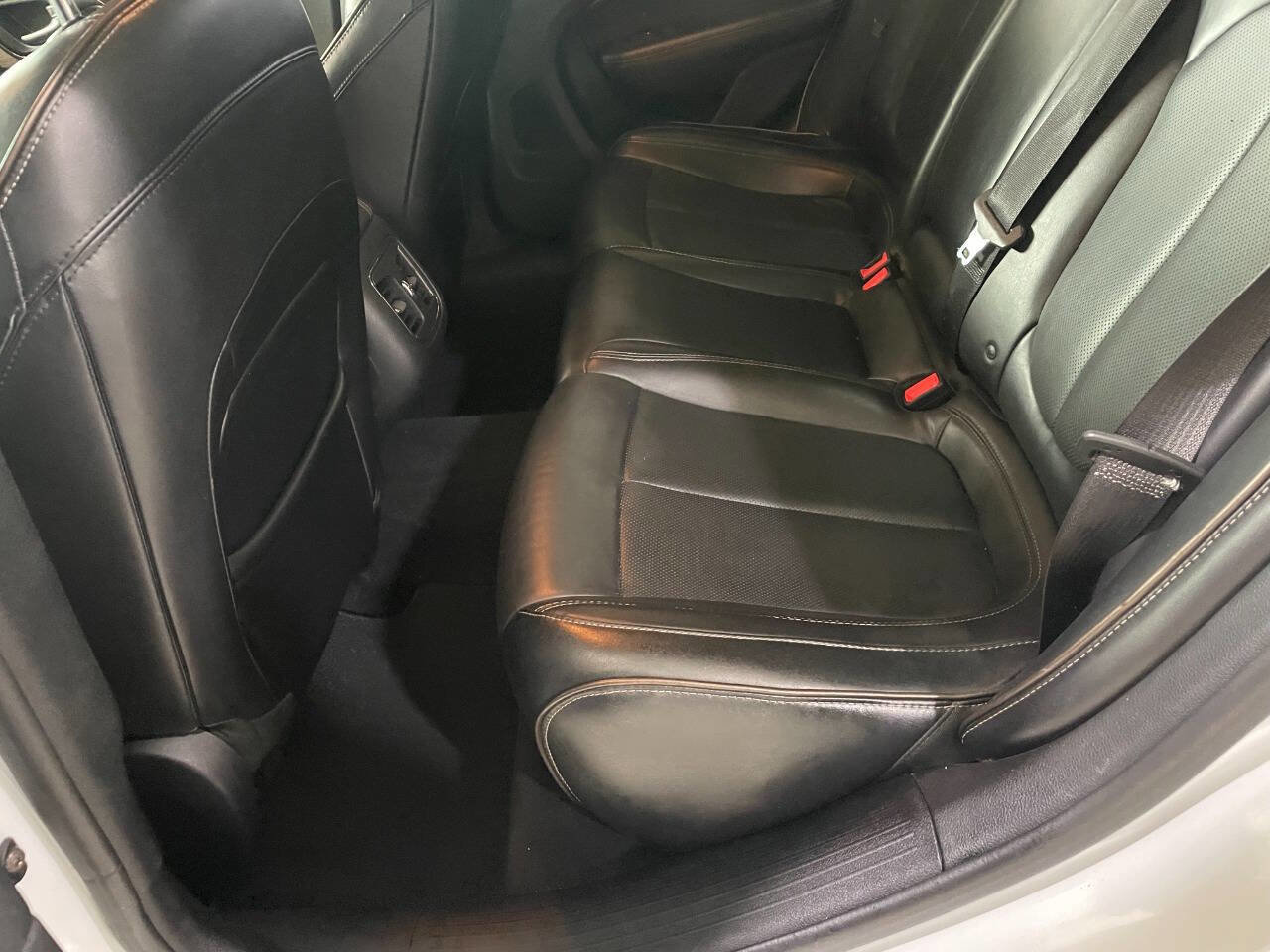 Used 2016 Chrysler 200 C w/ Premium Group image 19