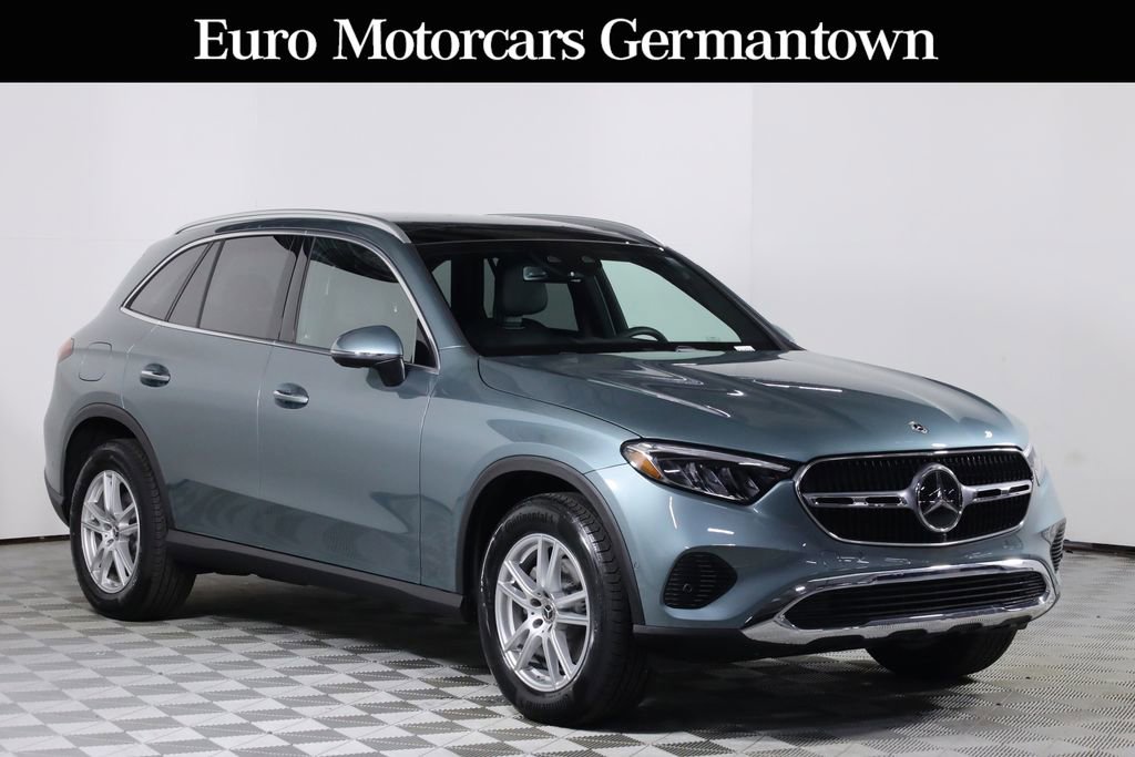 Used 2026 Mercedes-Benz GLC 300 4MATIC image 1
