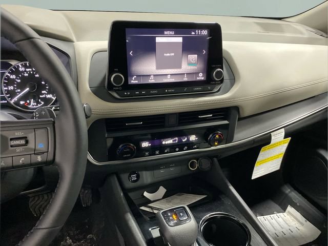 Certified 2025 Nissan Rogue SV AWD/4WD image 17