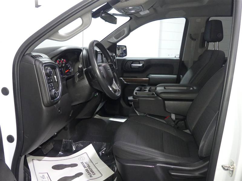 Used 2020 Chevrolet Silverado 1500 RST w/ RST Value Package AWD/4WD image 19