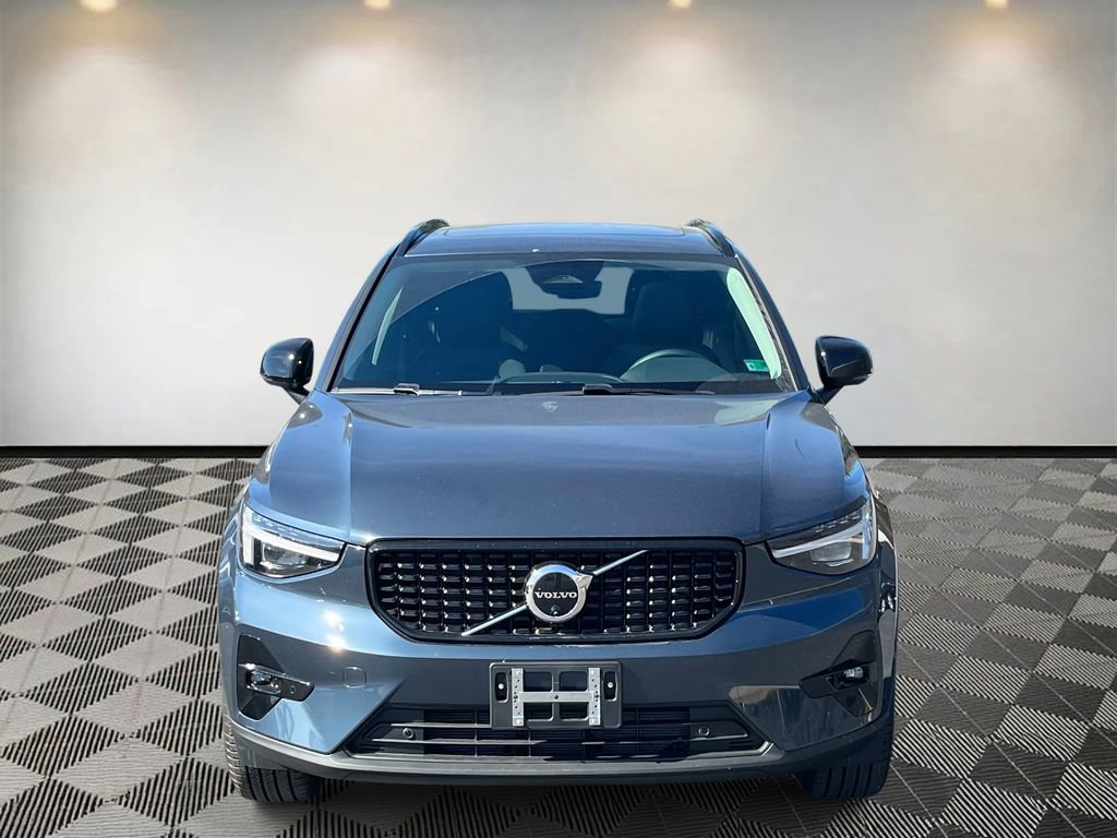 New 2026 Volvo XC40 B5 Ultra w/ Climate Package image 8