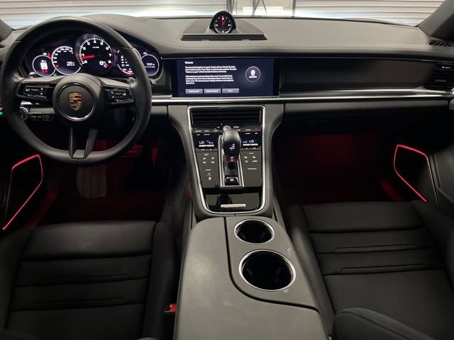 Used 2023 Porsche Panamera image 28