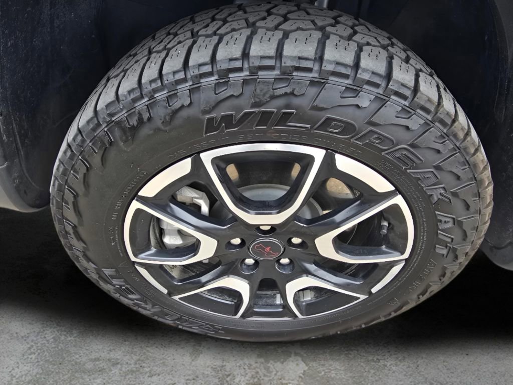 Used 2025 Jeep Compass Trailhawk AWD/4WD image 27