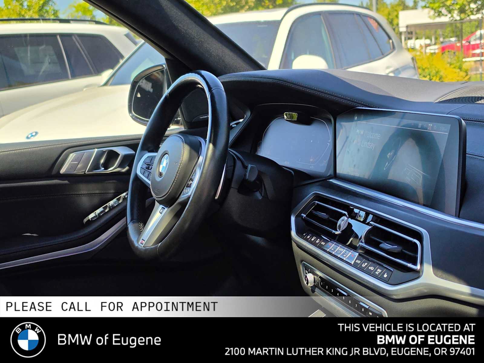Used 2022 BMW X7 xDrive40i w/ M Sport Package AWD/4WD image 12