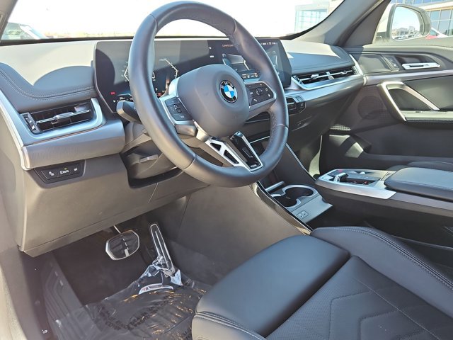 Used 2025 BMW X1 xDrive28i AWD/4WD image 10