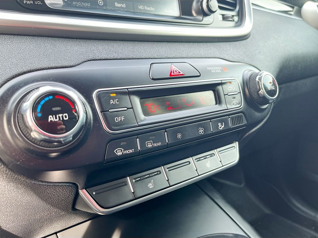 Used 2019 Kia Sorento LX w/ LX Convenience Package image 15