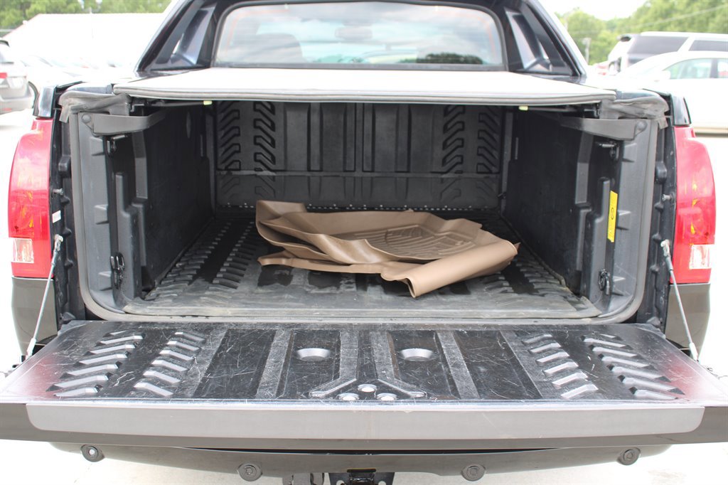 Used 2006 Cadillac Escalade EXT image 45