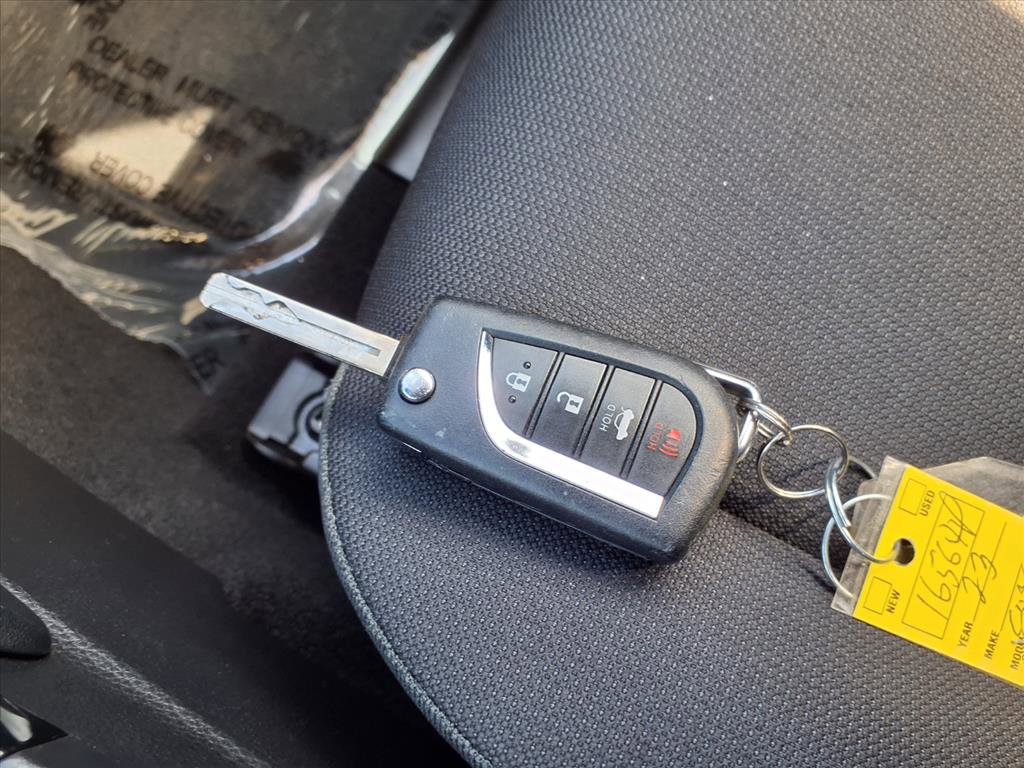 Used 2023 Toyota Corolla LE image 17