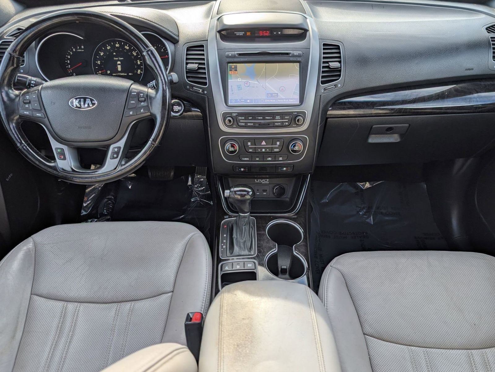 Used 2014 Kia Sorento SX w/ 3rd Row Package image 15