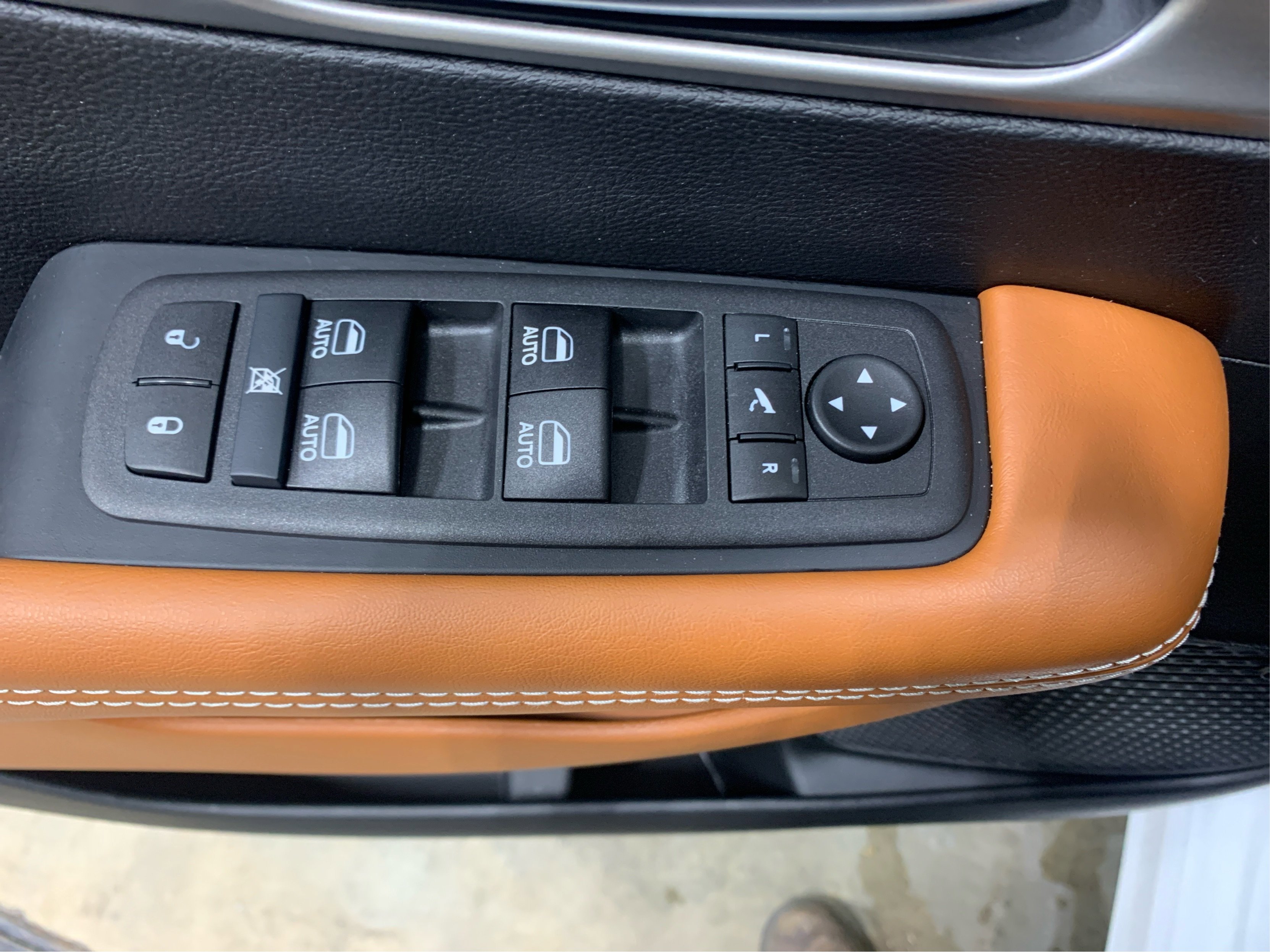 New 2026 Chrysler Pacifica Pinnacle AWD/4WD image 31