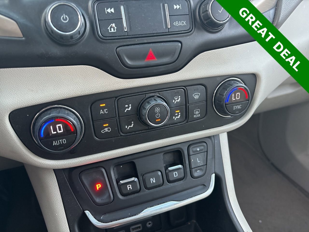 Used 2020 GMC Terrain Denali w/ Denali Premium Package image 19