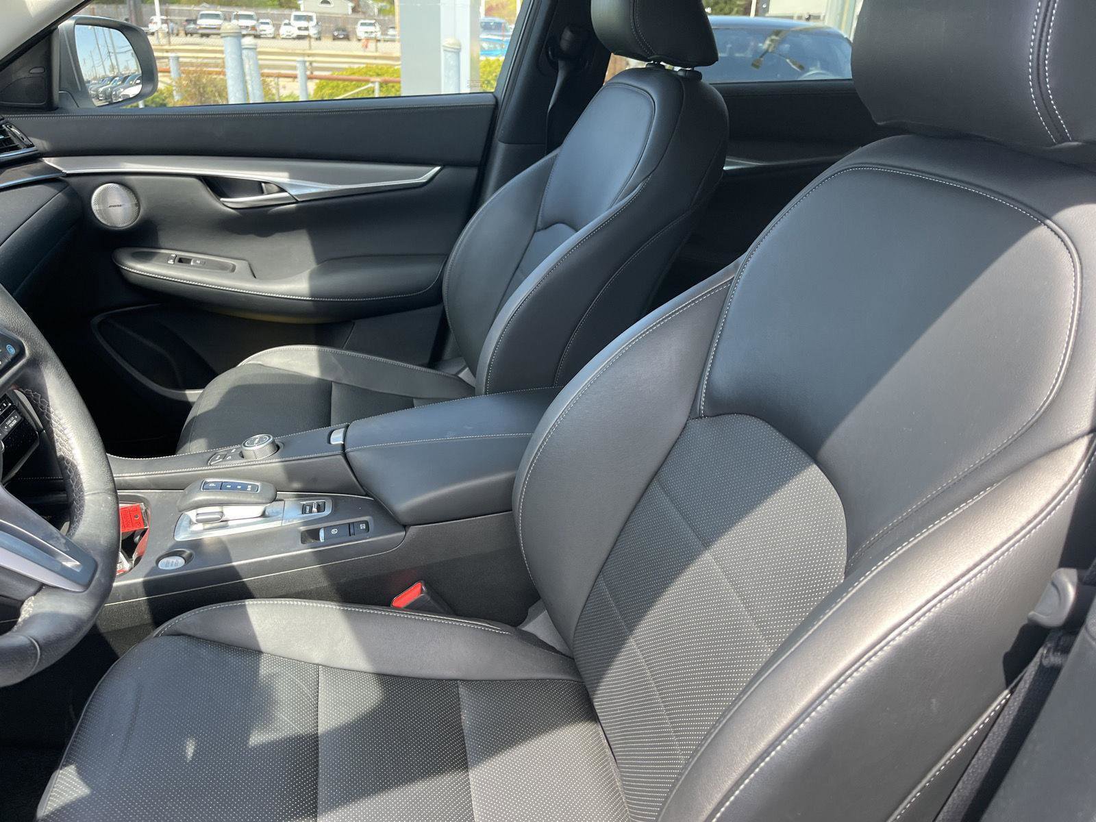 Used 2023 INFINITI QX50 Luxe AWD/4WD image 9