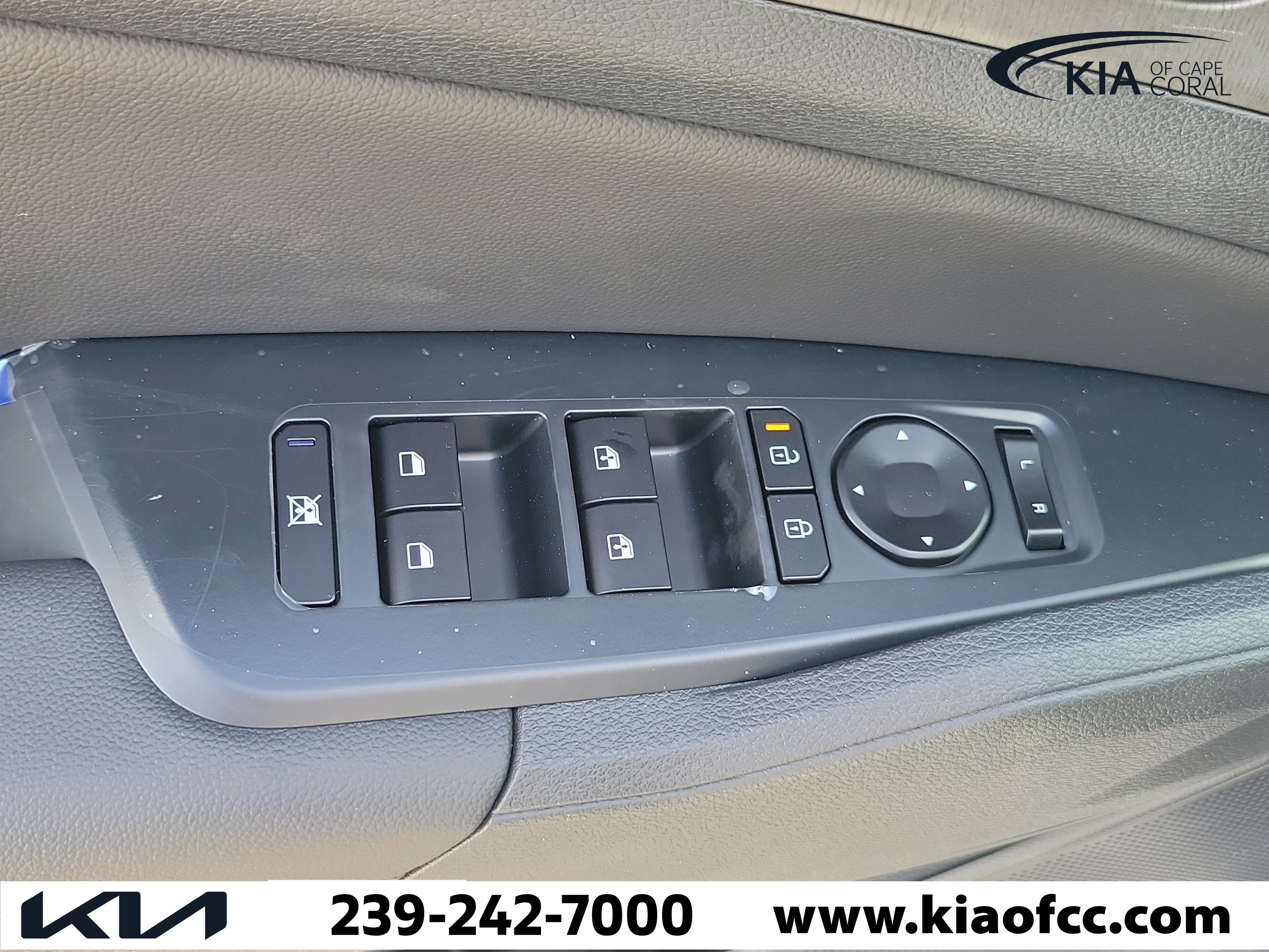 New 2027 Kia Sportage X-Line AWD/4WD image 25