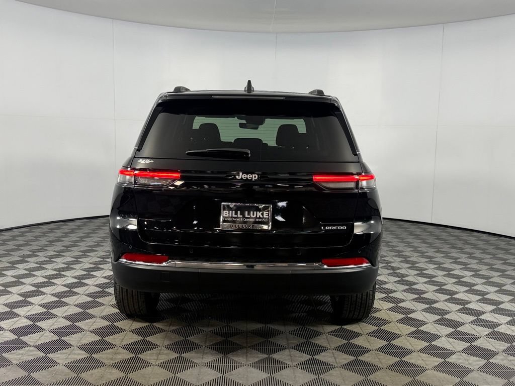 Certified 2025 Jeep Grand Cherokee Laredo X RWD image 7