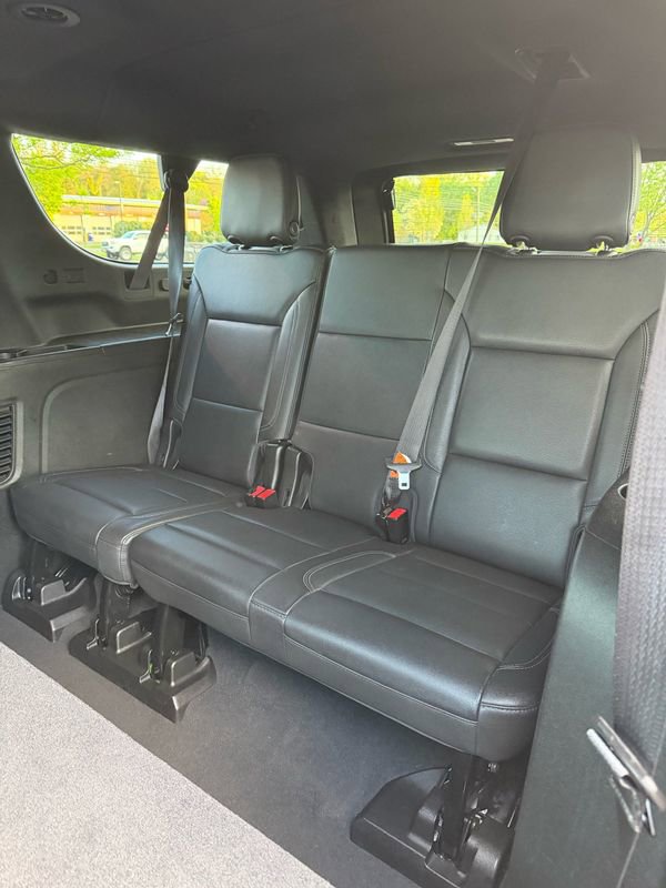 Used 2021 Chevrolet Suburban LT RWD image 11
