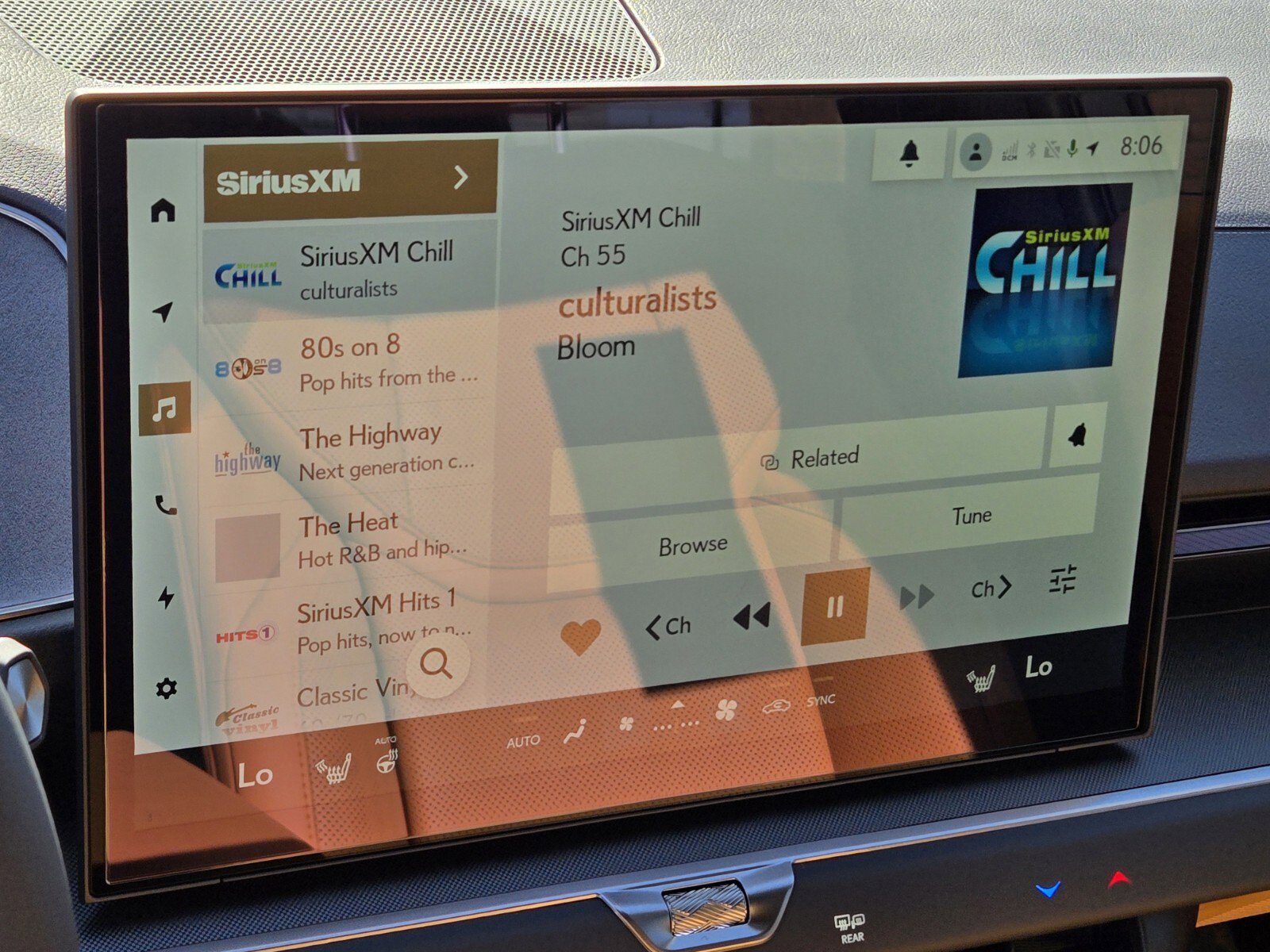 New 2026 Lexus ES 500e AWD/4WD image 12