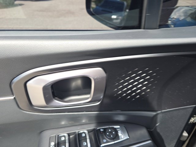 Used 2025 Kia Sorento S w/ Panoramic Sunroof Package FWD image 10