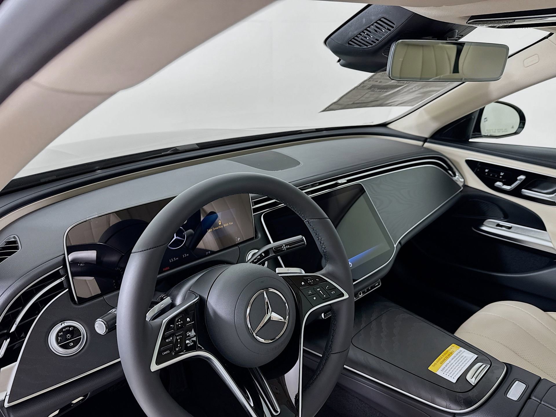 New 2026 Mercedes-Benz E 450 4MATIC Sedan image 10