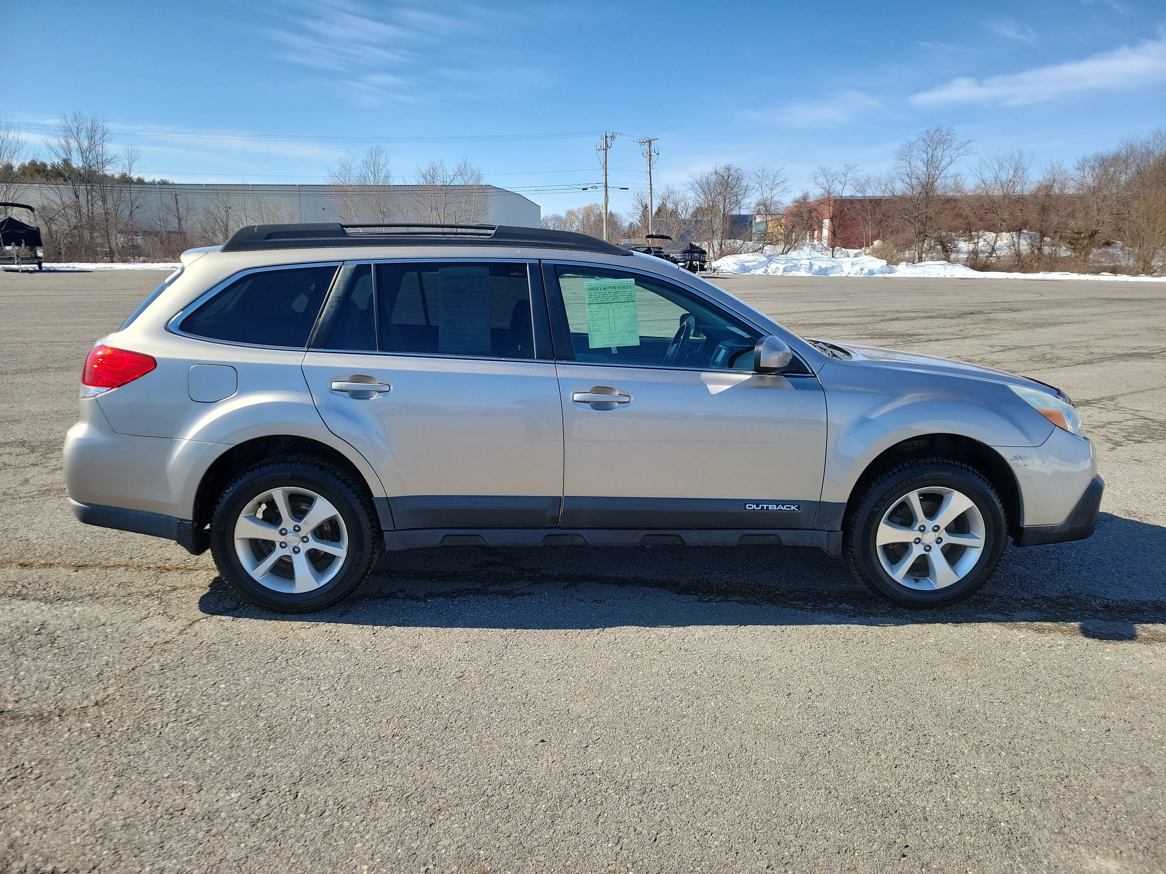 Used 2014 Subaru Outback 2.5i Limited image 4