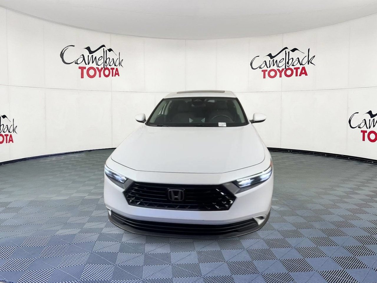 Used 2023 Honda Accord EX image 6