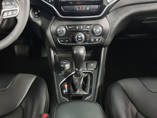 Used 2022 Jeep Cherokee Limited w/ Elite Package AWD/4WD image 24