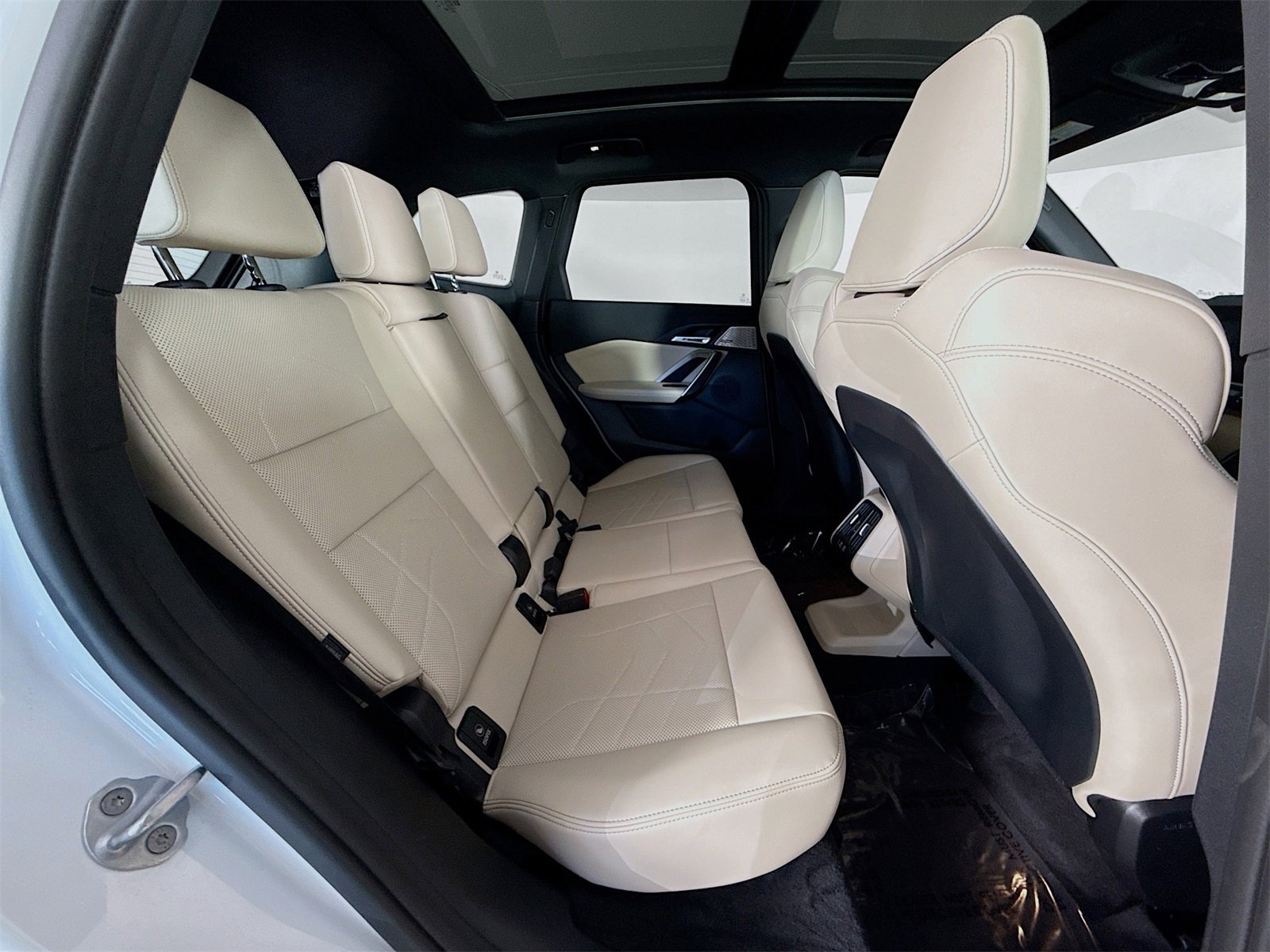 Used 2025 BMW X1 xDrive28i w/ Technology Package image 28