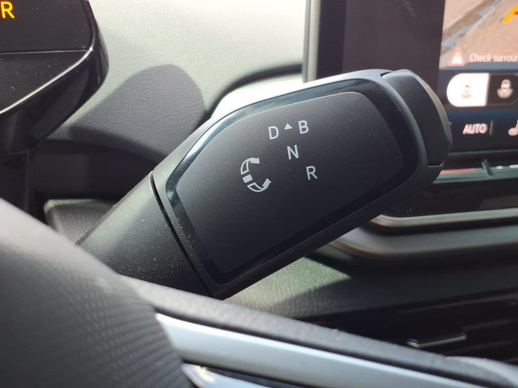 Used 2025 Volkswagen ID.4 Pro RWD image 33